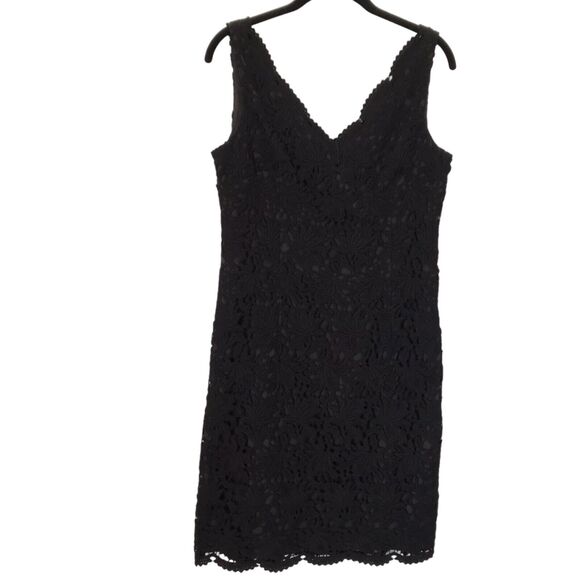 Ann Taylor Dress Size 4 Black Sleeveless Floral Eyelet V-neck Scalloped Hem - Picture 1 of 13